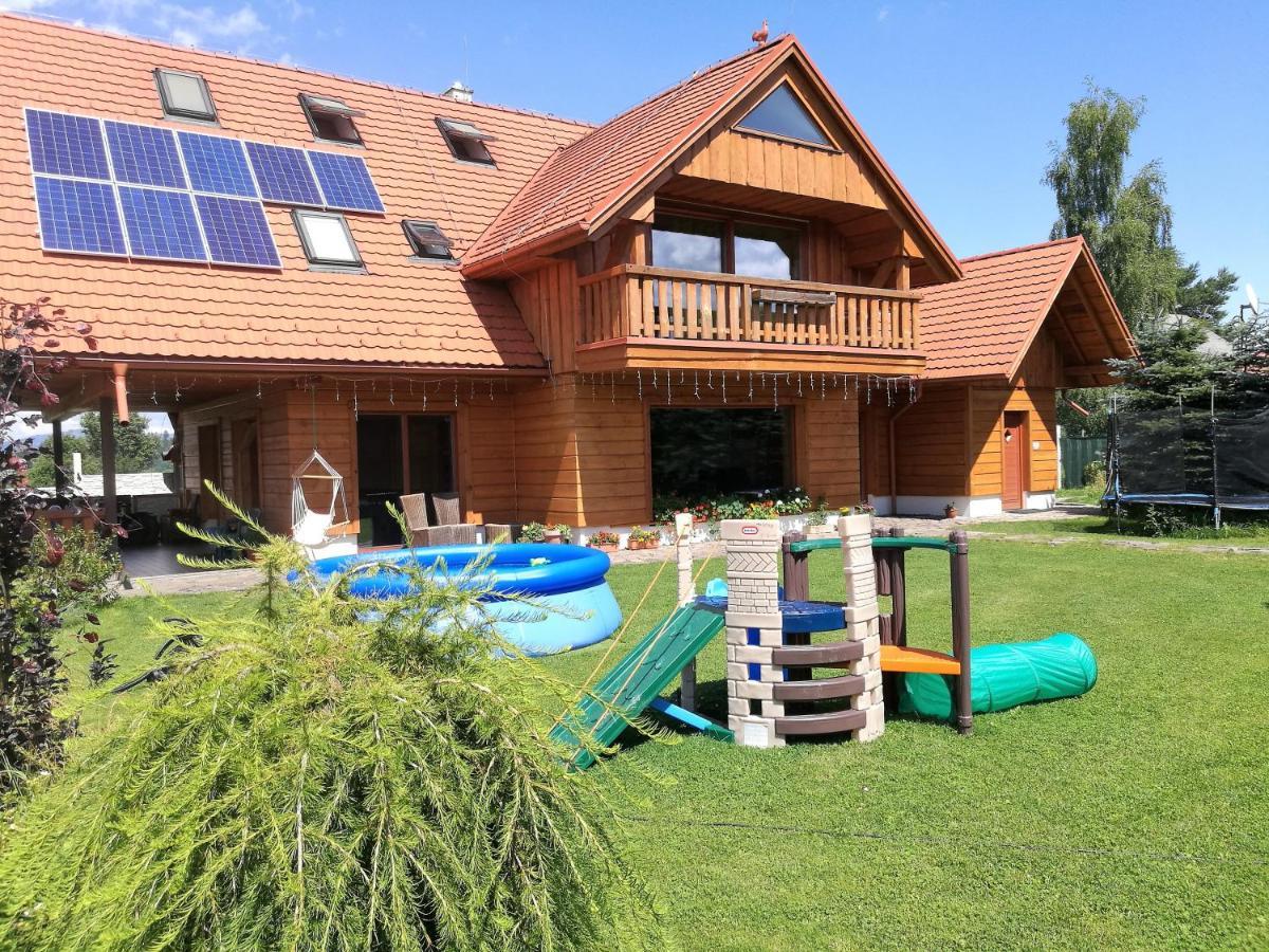 Holiday Home Holiday Raj Bešeňová Esterno foto