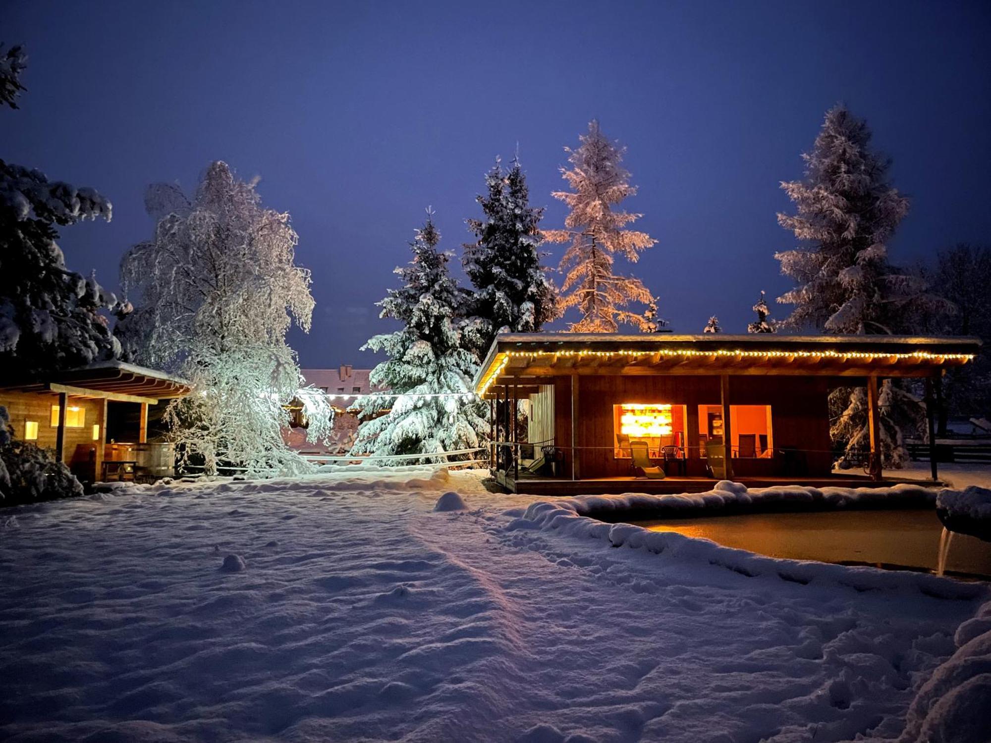 Holiday Home Holiday Raj Bešeňová Esterno foto